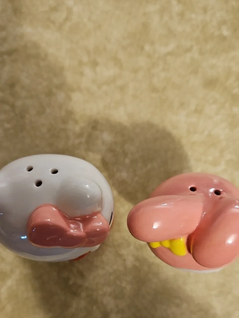 Sanrio Hello Kitty & My Melody Pink and Red Ceramic Salt And Pepper Shakers